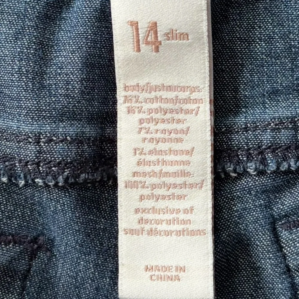 Justice Girl’s Blue & Turquoise Sequin Denim Mermaid Jean Shorts Size 14 Slim - Picture 4 of 9